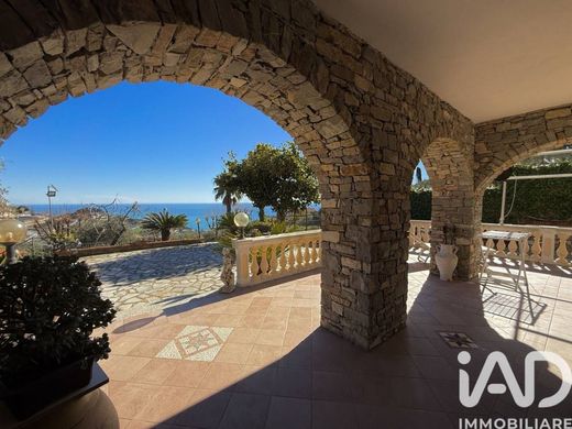 Villa - Cipressa, Provincia di Imperia