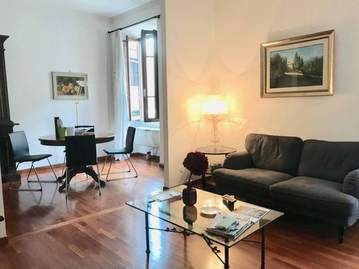 Apartment / Etagenwohnung in Rom, Latium