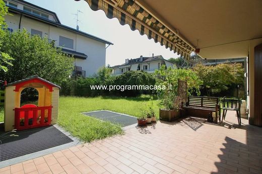 ﺷﻘﺔ ﻓﻲ Cernusco sul Naviglio, Città metropolitana di Milano