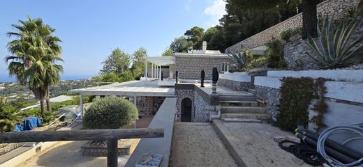 Villa Anacapri, Napoli ilçesinde