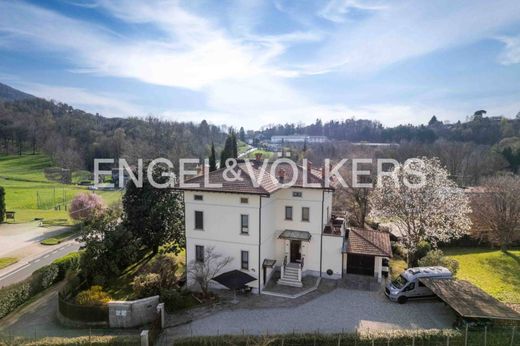 Cuvio, Provincia di Vareseのヴィラ