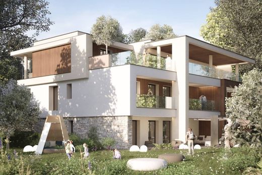 Appartement in Monza, Provincia di Monza e della Brianza