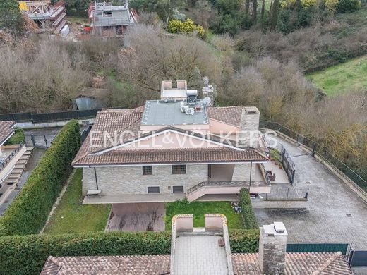 Villa in Rome, Latium