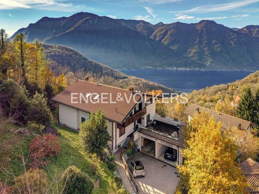 Villa Zelbio, Como ilçesinde