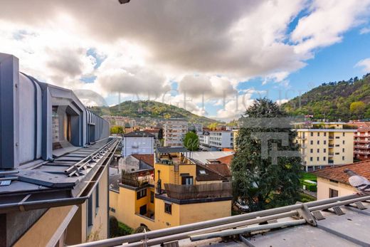 Appartamento a Como, Lombardia