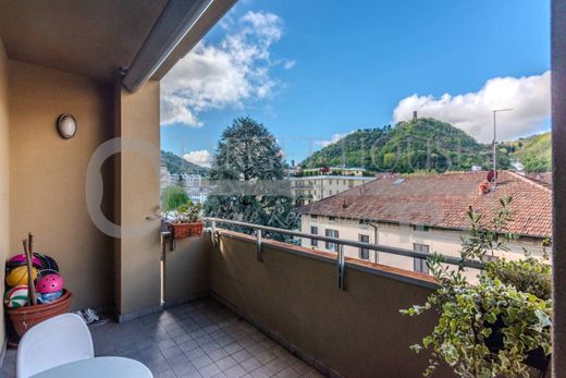 コモ, Provincia di Comoのアパートメント