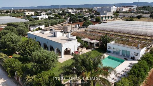 Villa en Fasano, Provincia di Brindisi