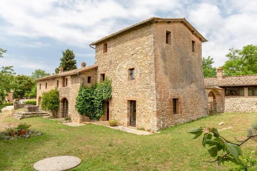 Country House in Sovicille, Province of Siena