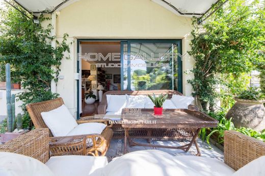 Villa a Pieve Ligure, Genova