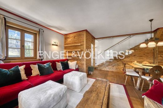Apartment / Etagenwohnung in Cortina d’Ampezzo, Provincia di Belluno