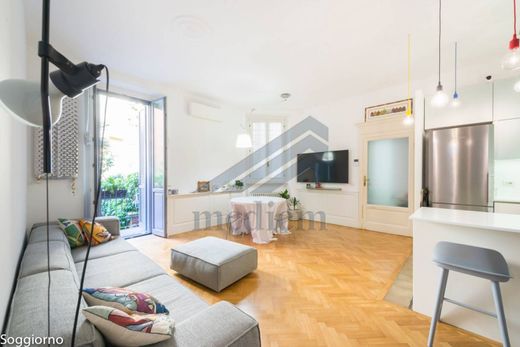 아파트 / 밀라노, Città metropolitana di Milano