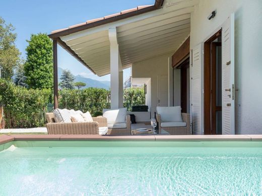 Villa à Pietrasanta, Lucques