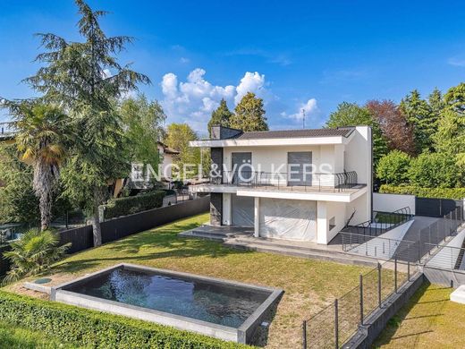 Villa Inverigo, Como ilçesinde