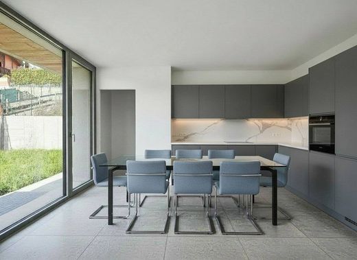 Villa in San Paolo d'Argon, Provincia di Bergamo