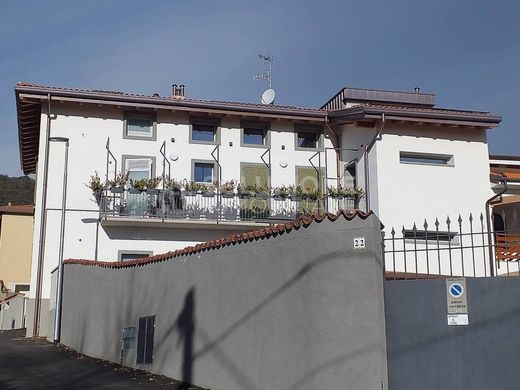 Appartement in Ranica, Provincia di Bergamo