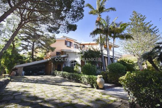 Villa in Aci Castello, Catania