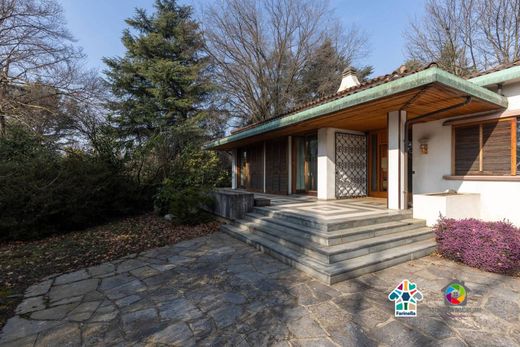 Villa en Carate Brianza, Provincia di Monza e della Brianza