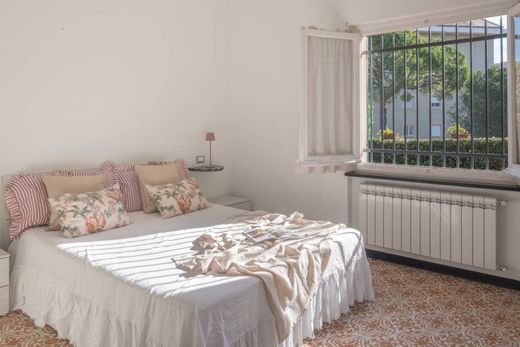 Villa in Genoa, Provincia di Genova