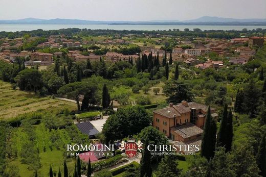Villa en Tuoro sul Trasimeno, Provincia di Perugia