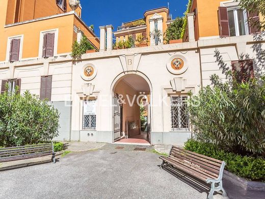 Penthouse in Rome, Latium