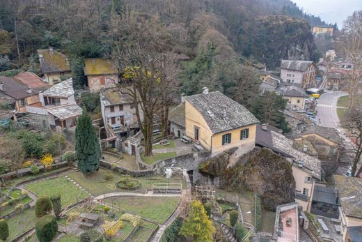 Villa in Chiavenna, Provincia di Sondrio
