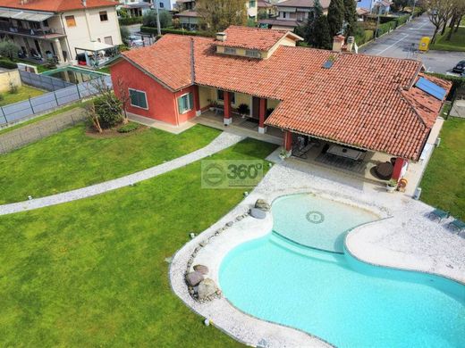 Villa en Paderno Franciacorta, Provincia di Brescia