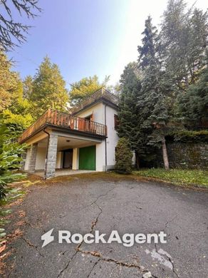 Villa in Pievepelago, Provincia di Modena