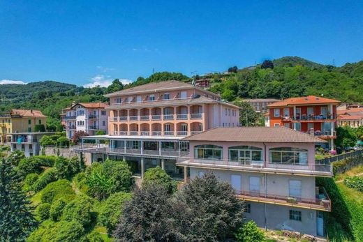 Complexos residenciais - Nebbiuno, Provincia di Novara