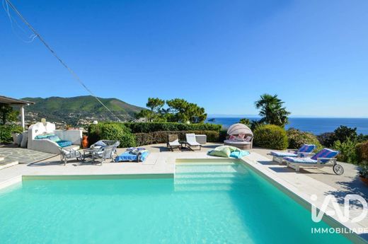 Willa w Noli, Provincia di Savona