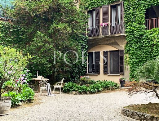 别墅  Alzate Brianza, 科莫省