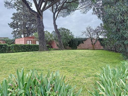 Villa a Guidonia Montecelio, Roma