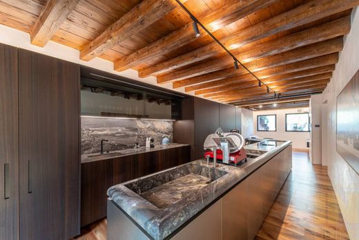 Penthouse Udine, Udine ilçesinde