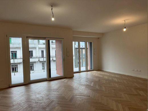 Appartamento a Milano, Lombardia