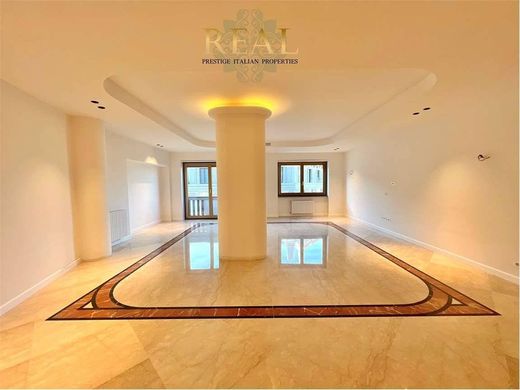 Appartement in Milaan, Città metropolitana di Milano