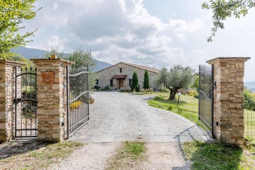 Casa de campo en Cerreto d'Esi, Provincia di Ancona