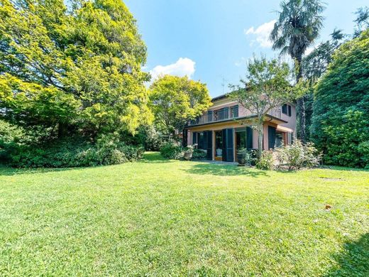 Luxury home in Orta San Giulio, Provincia di Novara