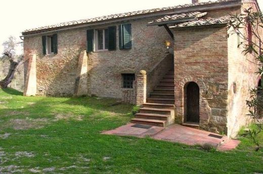 Landhuis in Asciano, Provincia di Siena
