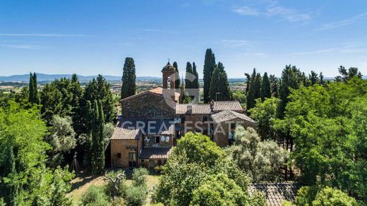 Köy evi Torrita di Siena, Siena ilçesinde