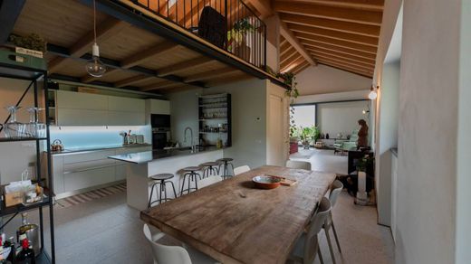 Luxury home in Colico, Provincia di Lecco