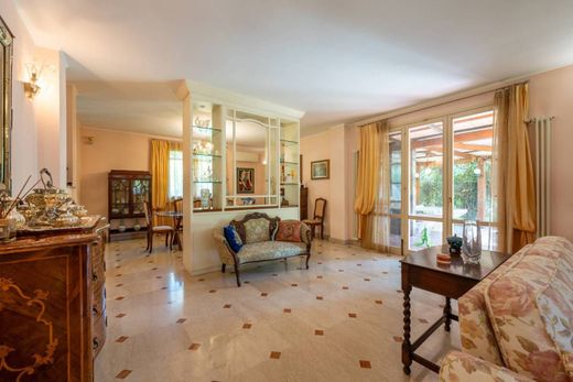 Villa in Forte dei Marmi, Provincia di Lucca