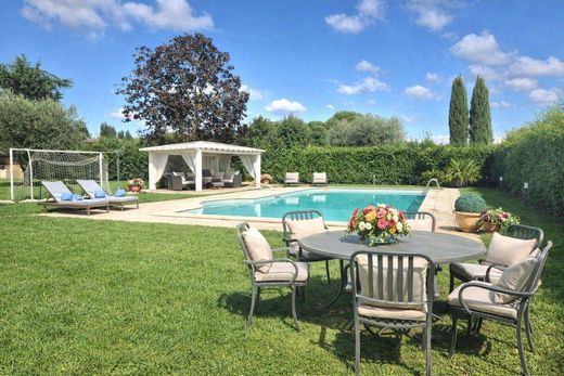 Villa Roma, Lazio bölgesinde