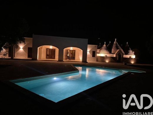 Villa in Carovigno, Provincia di Brindisi