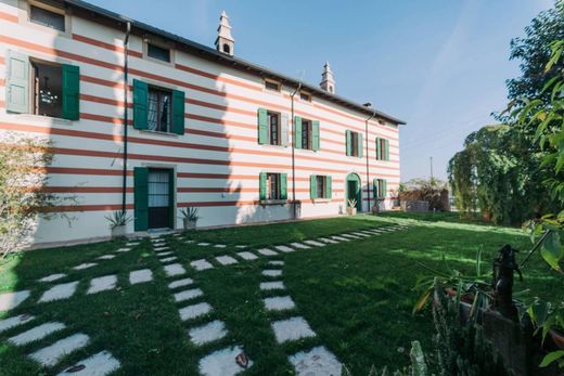 Sona, Provincia di Veronaのカントリーハウス