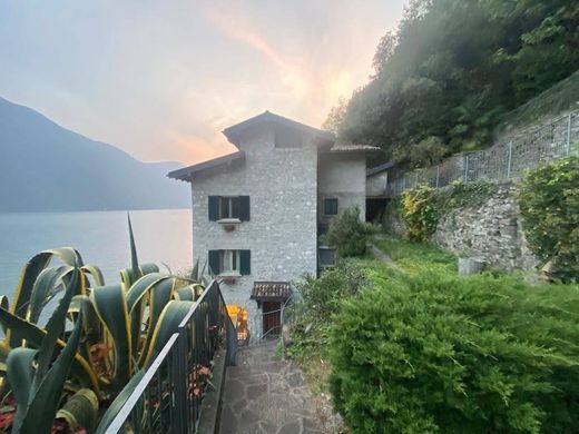 Villa in Valsolda, Provincia di Como