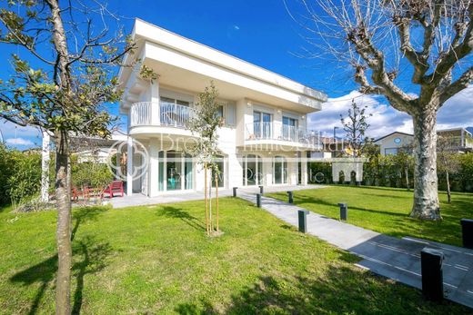 Villa in Forte dei Marmi, Provincia di Lucca