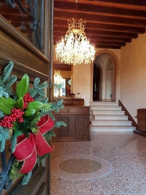 公寓楼  Marostica, 维琴察省