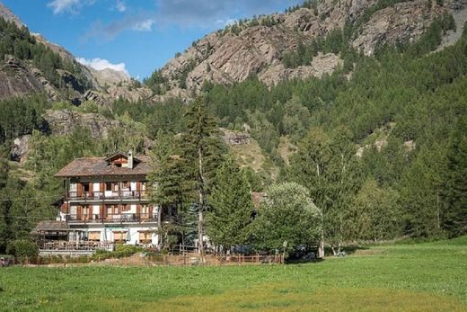 Complexes résidentiels à Cogne, Valle d'Aosta
