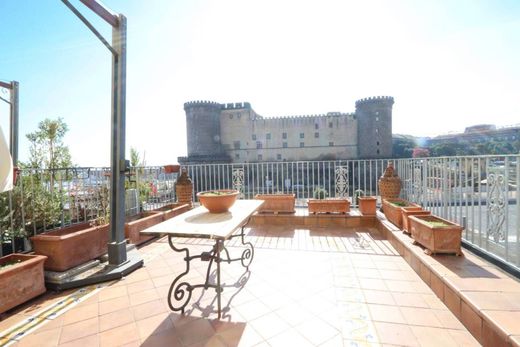 Apartament w Neapol, Napoli