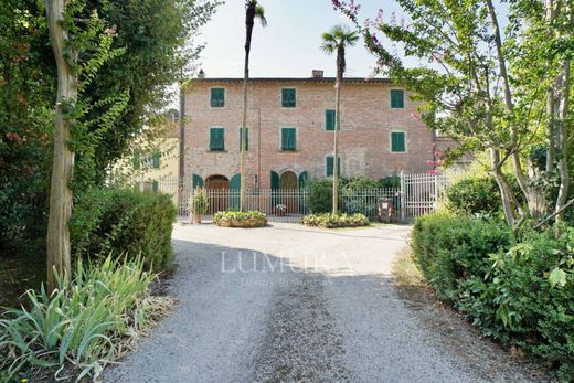 Villa Castelfranco di Sotto, Pisa ilçesinde