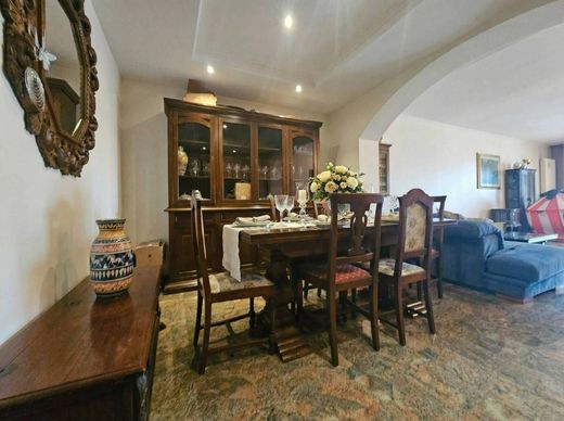 Villa Scano al Brembo, Bergamo ilçesinde